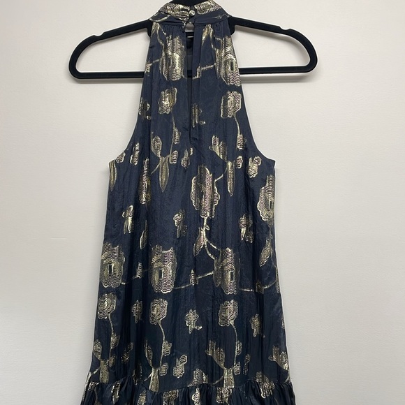NWOT Express Halter Tiered Maxi Dress Black and Metallic Gold Floral Rose XS - Picture 5 of 15